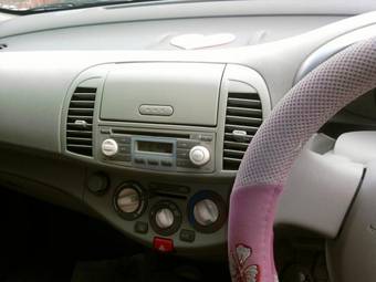 2002 Nissan March Pictures