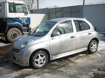 2002 Nissan March Pictures
