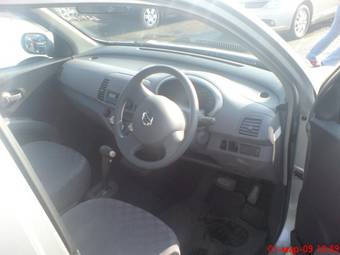 2002 Nissan March Photos