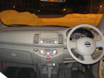 2002 Nissan March Photos