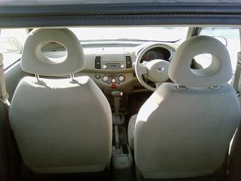 2002 Nissan March Pictures