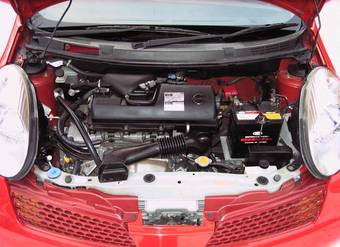 2002 Nissan March Images
