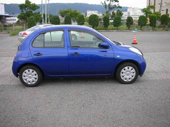 2002 Nissan March Photos