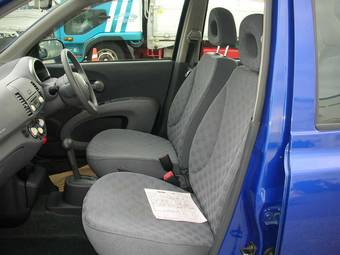2002 Nissan March Pictures