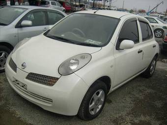 2002 Nissan March Images