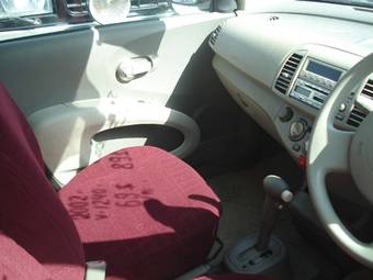 2002 Nissan March Photos