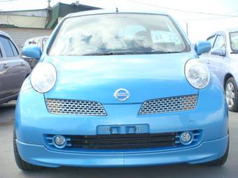 2002 Nissan March Pictures