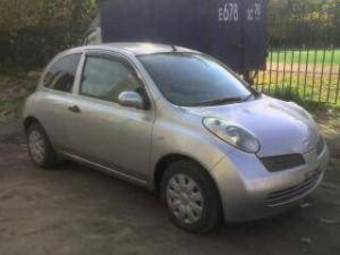 2002 Nissan March Pics