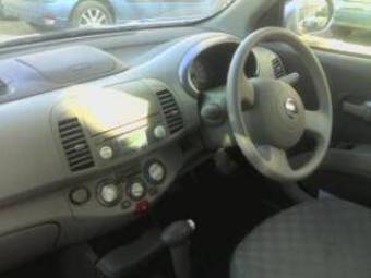 2002 Nissan March Pictures