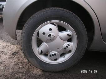 2002 Nissan March Pictures