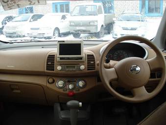 2002 Nissan March Photos