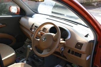 2002 Nissan March Photos