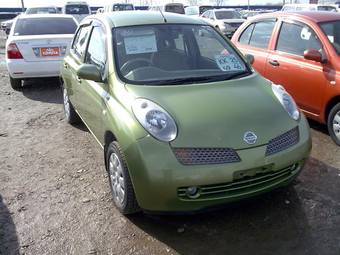 2002 Nissan March Photos