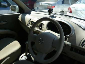 2002 Nissan March Photos