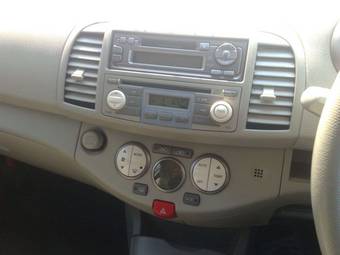 2002 Nissan March Photos