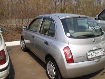 2002 Nissan March Photos