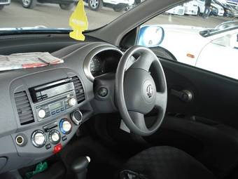 2002 Nissan March Pictures