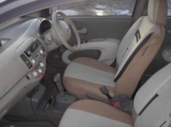 2002 Nissan March Pics