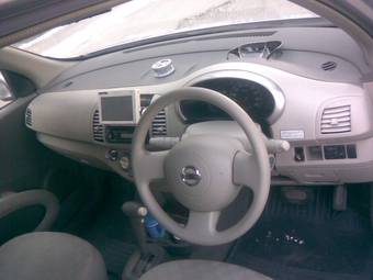 2002 Nissan March Pictures