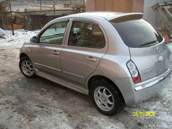 2002 Nissan March Pictures