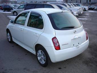 2002 Nissan March Photos