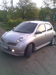 2002 Nissan March Pictures