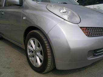 2002 Nissan March Pictures