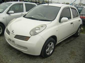 2002 Nissan March Pictures