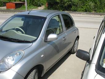 2002 Nissan March Pictures