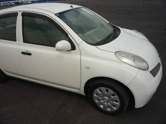 2002 Nissan March Photos