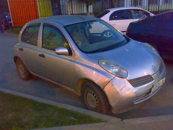 2002 Nissan March Pics