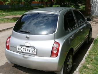 2002 Nissan March Images