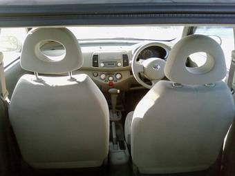 2002 Nissan March Pictures