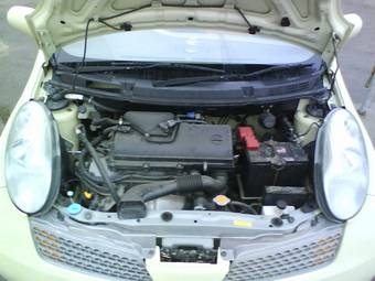 2002 Nissan March Photos