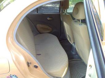 2002 Nissan March Photos