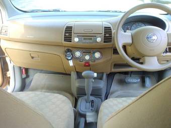 2002 Nissan March Photos