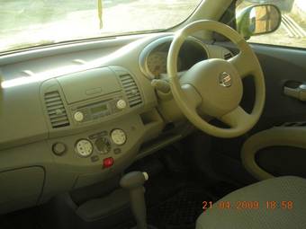 2002 Nissan March Photos