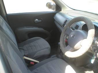 2002 Nissan March Images