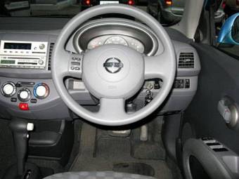 2002 Nissan March Photos