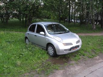 2002 Nissan March Photos