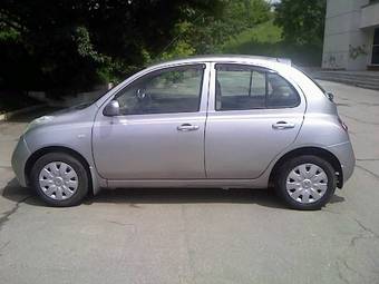 2002 Nissan March Pics