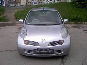 2002 Nissan March Images