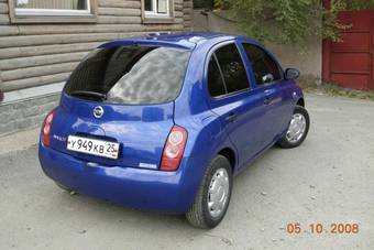 2002 Nissan March Pictures