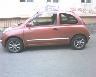 2002 Nissan March Pictures