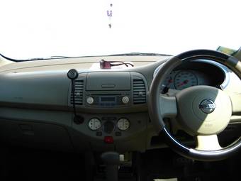 2002 Nissan March Photos
