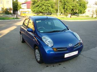 2002 Nissan March Pictures