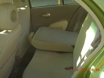 2002 Nissan March Photos