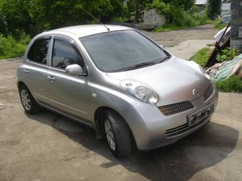 2002 Nissan March Photos