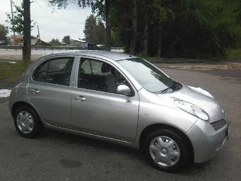 2002 Nissan March Photos