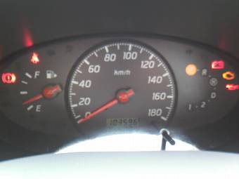 2002 Nissan March Images